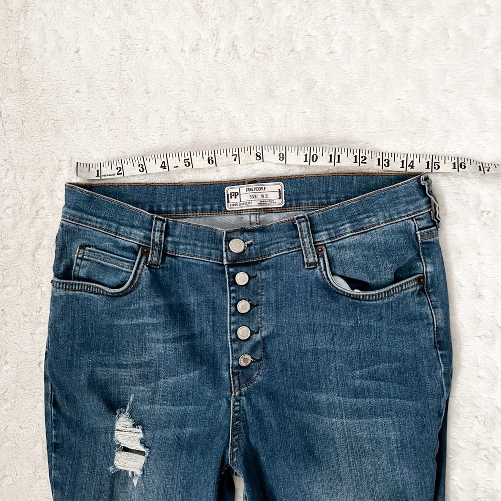 FREE PEOPLE Reagan Button Front Distressed Jeans - Picture 11 of 13